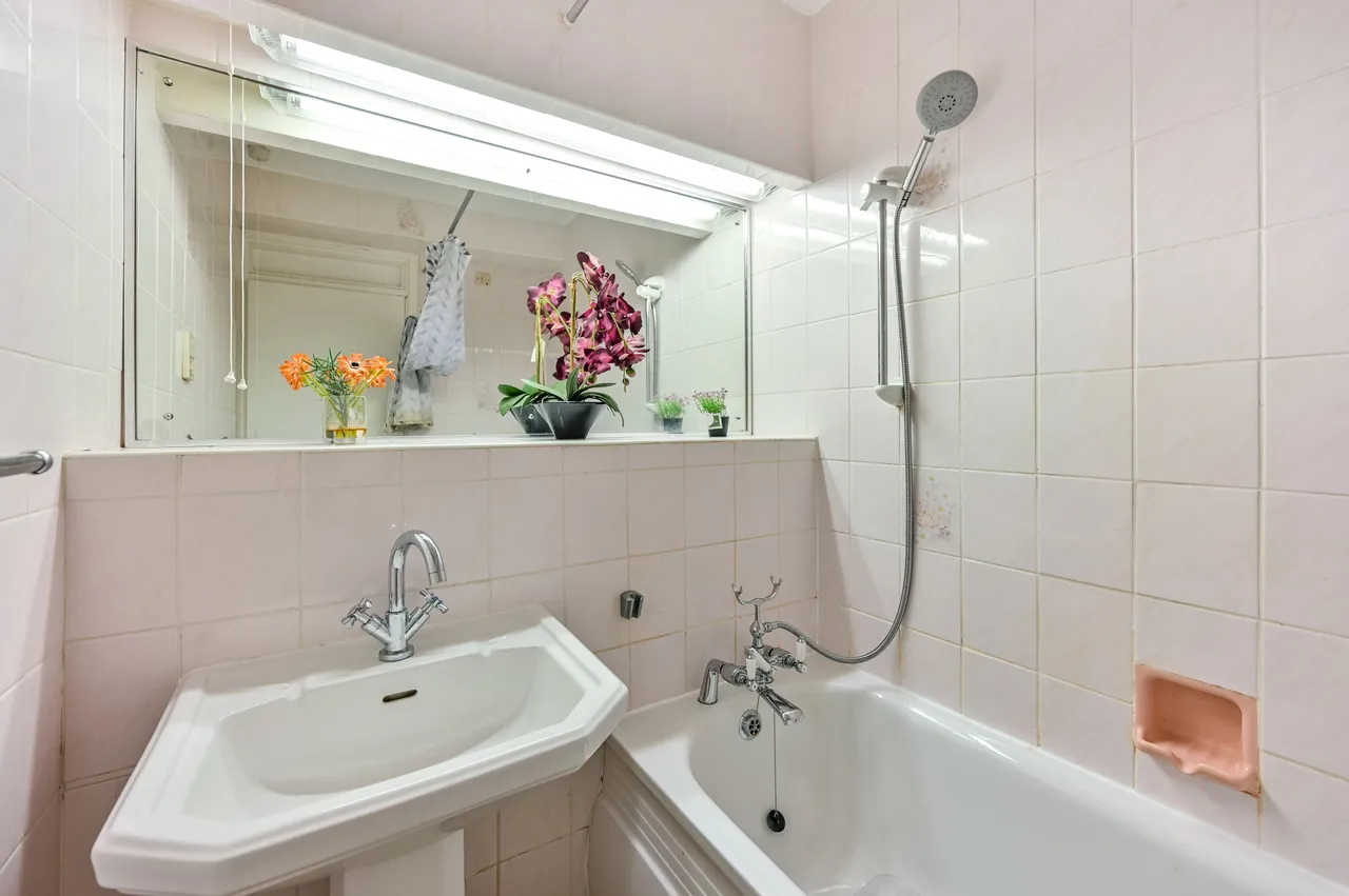 Surbiton, KT6, photo 6