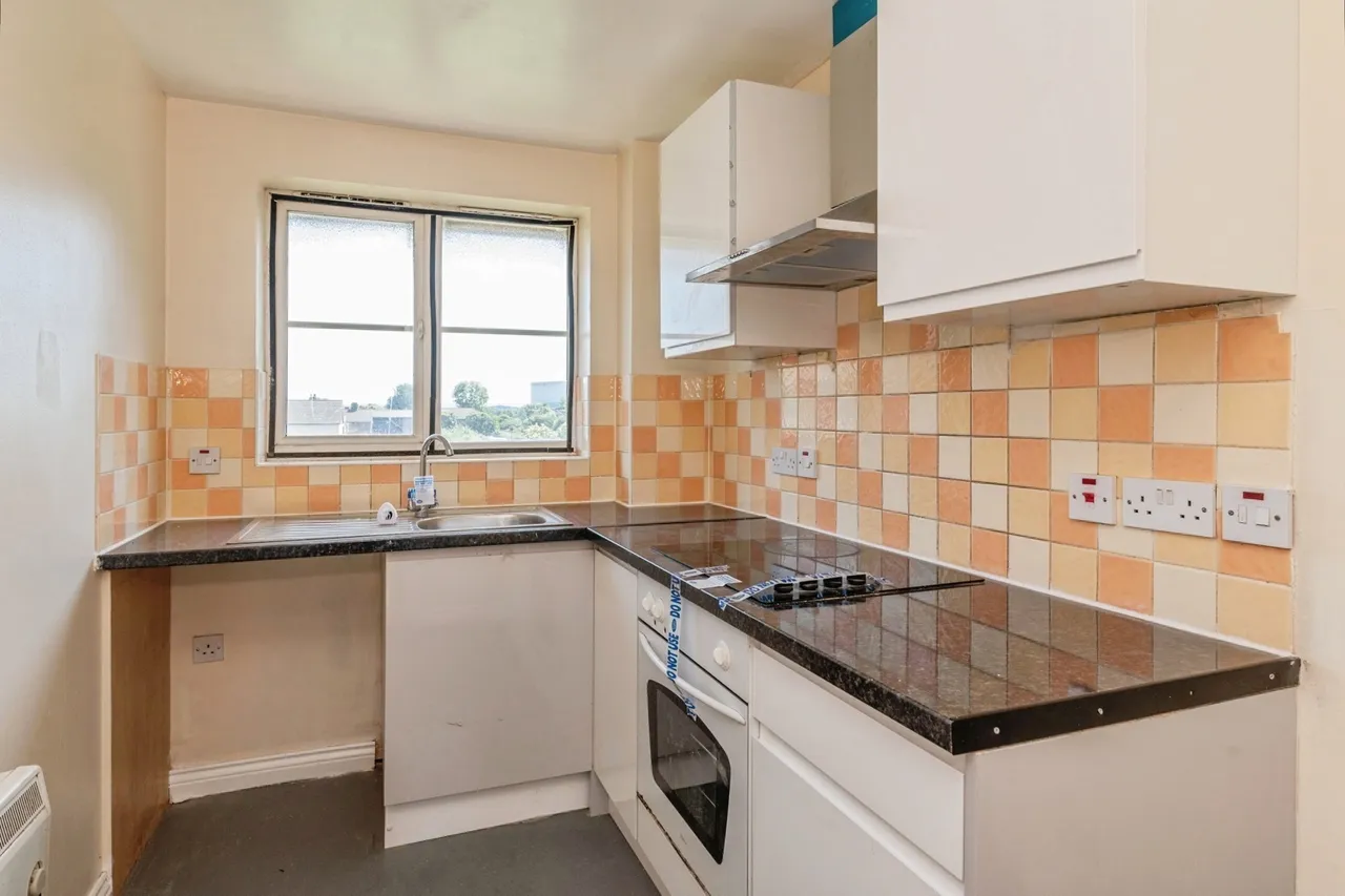 Dock Road, Tilbury, Essex, RM18, photo 8