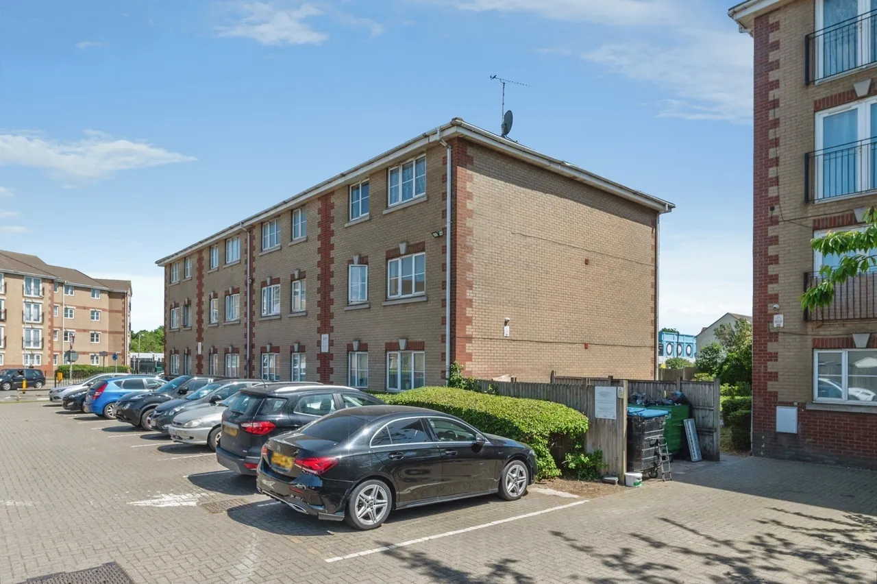 Dock Road, Tilbury, Essex, RM18, photo 12