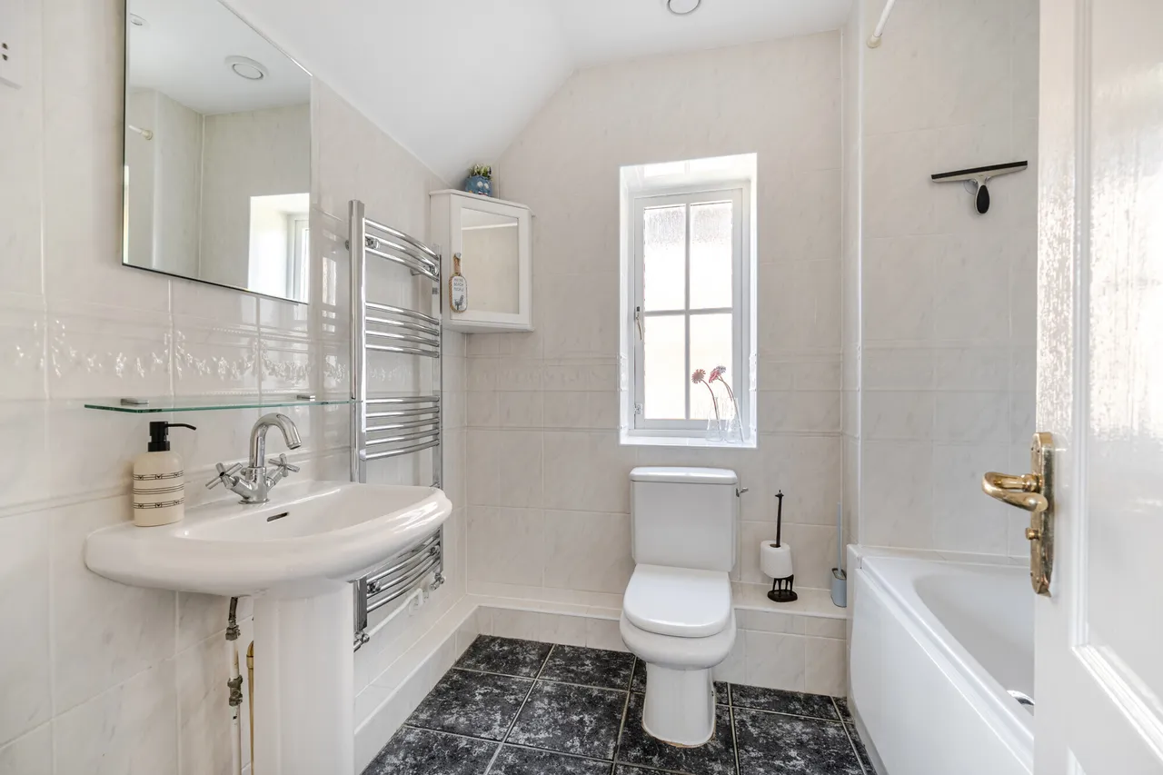Wansdyke Road, Great Bedwyn, SN8, photo 19