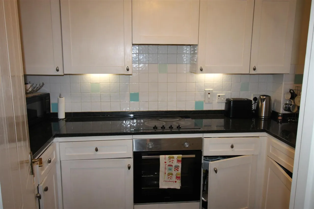 High Wycombe, Not specified, HP12 4BP, photo 5