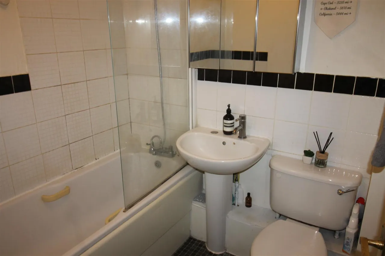 High Wycombe, Not specified, HP12 4BP, photo 12