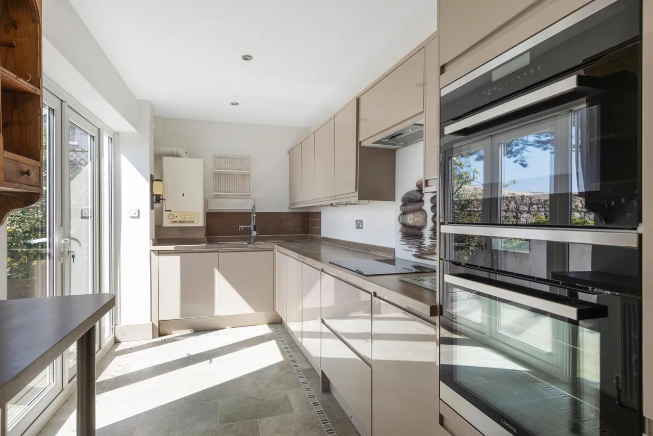 Chamberlaine Road, Weymouth, DT4, photo 9