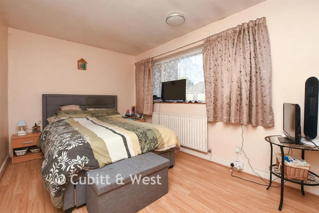 Baxter Avenue, Redhill, RH1, photo 12