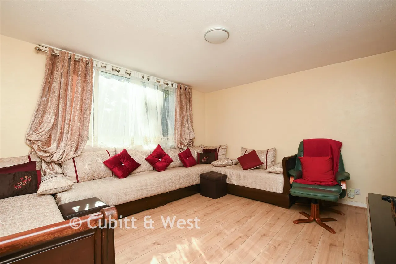 Baxter Avenue, Redhill, RH1, photo 6