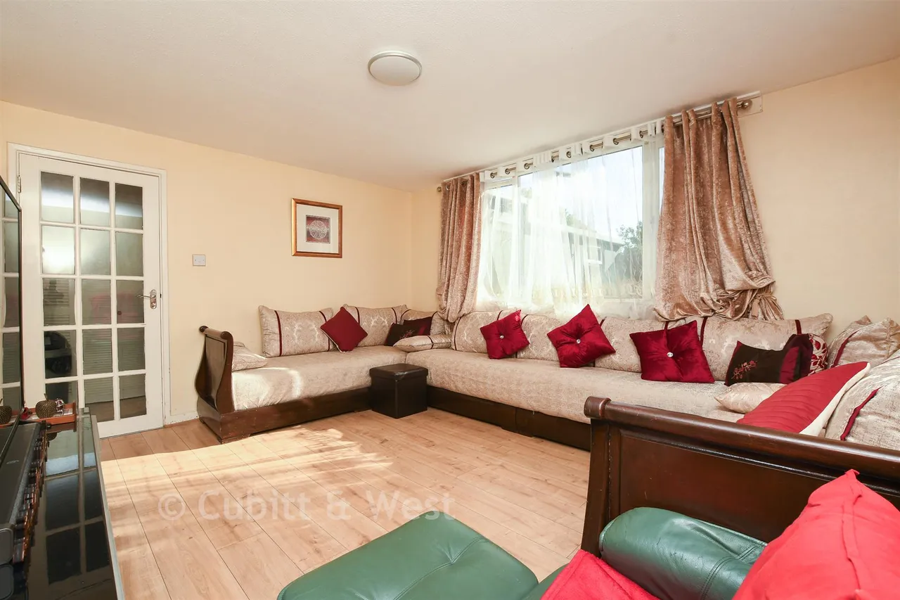 Baxter Avenue, Redhill, RH1, photo 5