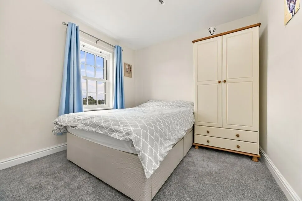 Mountbatten Square, Southsea, PO4, photo 3