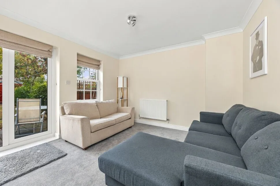 Mountbatten Square, Southsea, PO4, photo 20