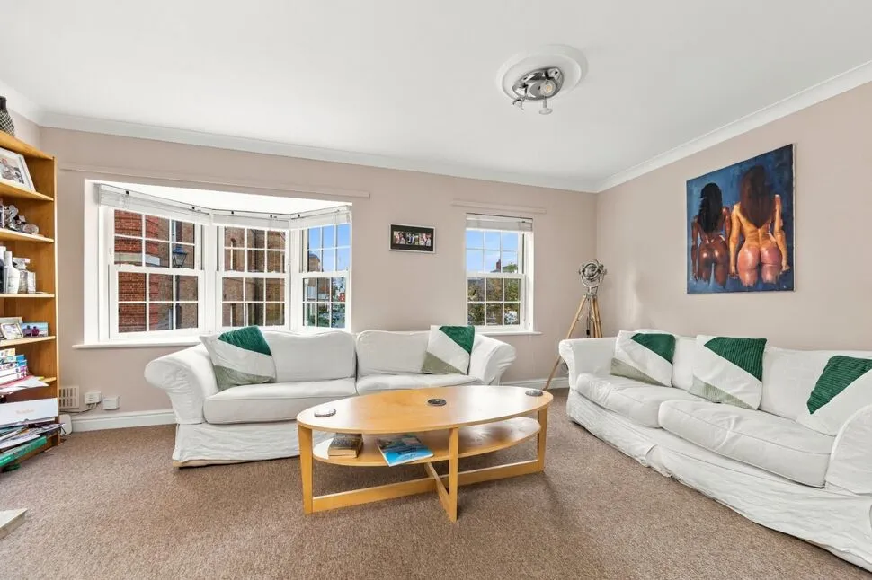 Mountbatten Square, Southsea, PO4, photo 24
