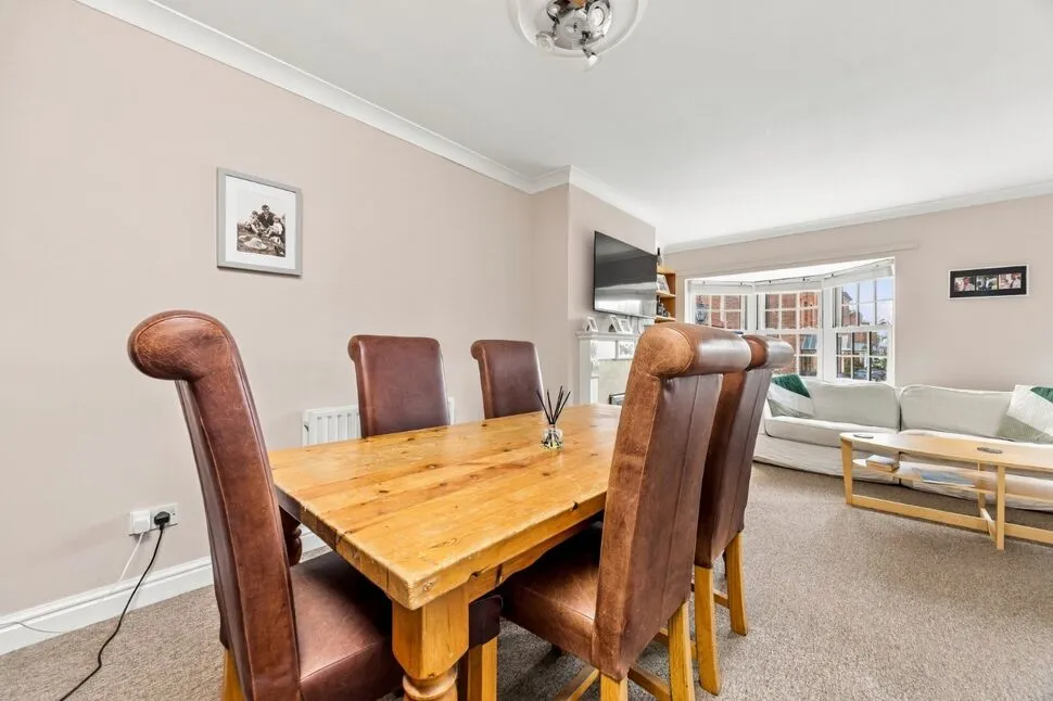 Mountbatten Square, Southsea, PO4, photo 26