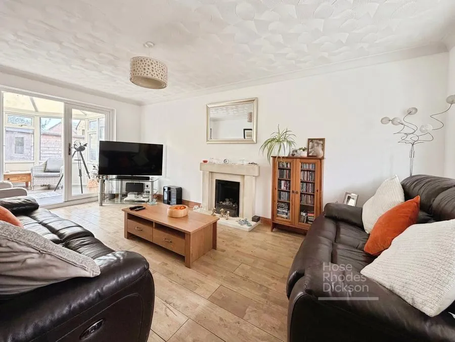 Hornbeam Close, Newport, PO30, photo 17