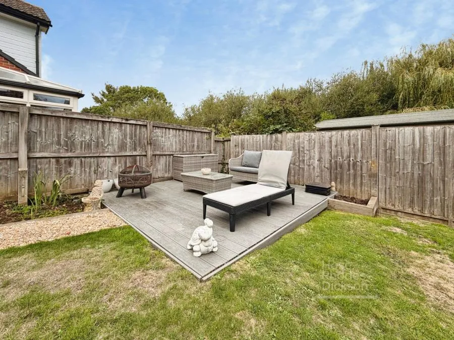 Hornbeam Close, Newport, PO30, photo 16