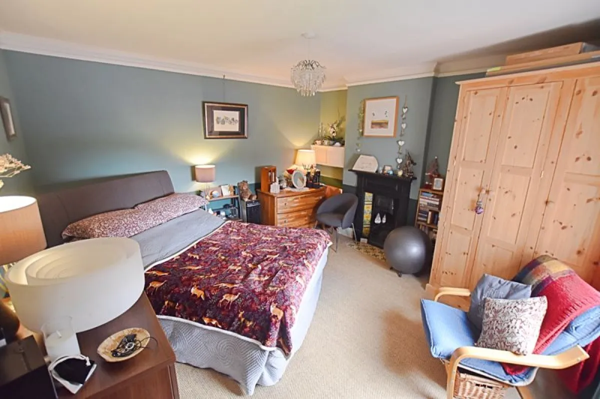 Queens Crescent, Lincoln, photo 14
