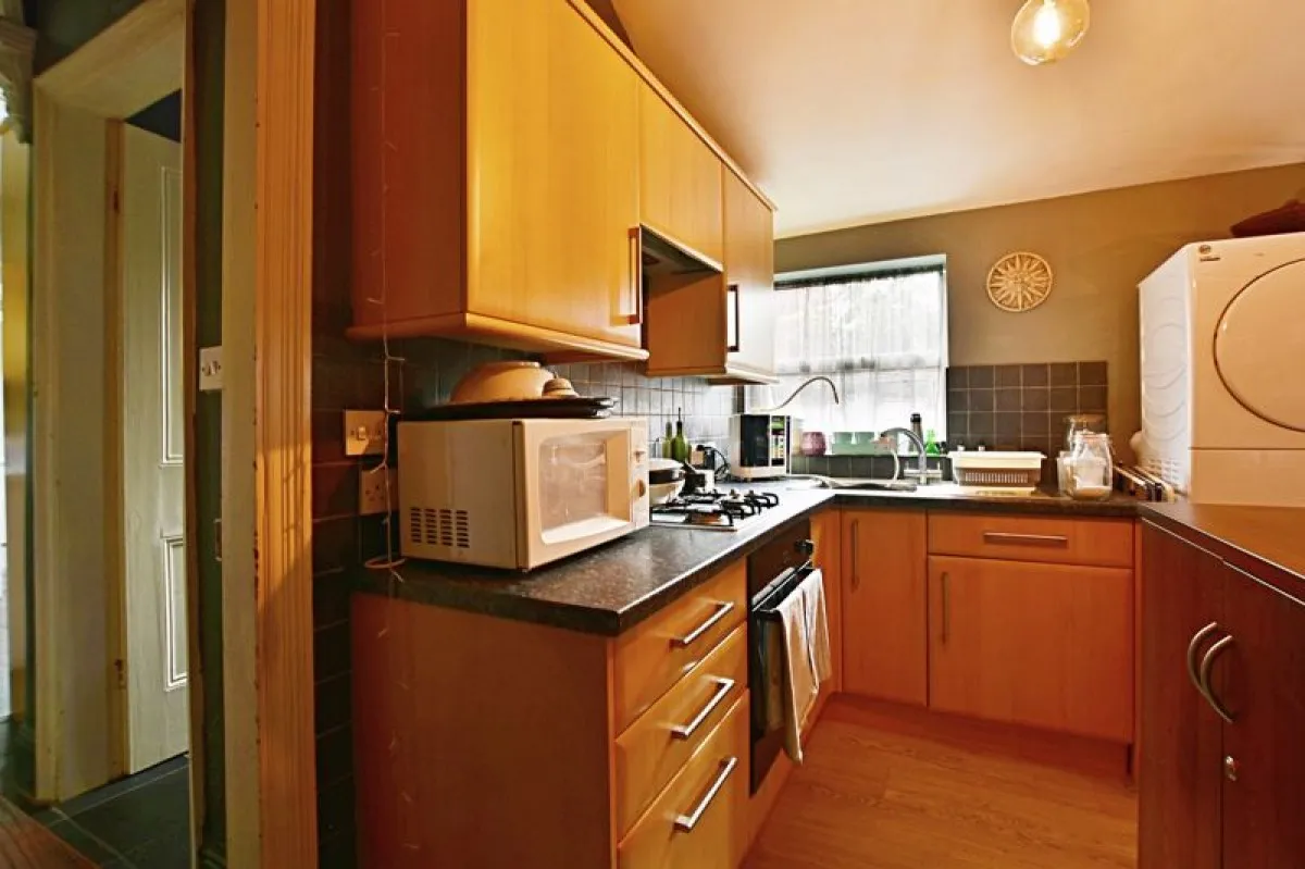 Queens Crescent, Lincoln, photo 8