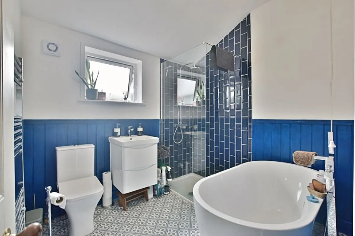 Queens Crescent, Lincoln, photo 18