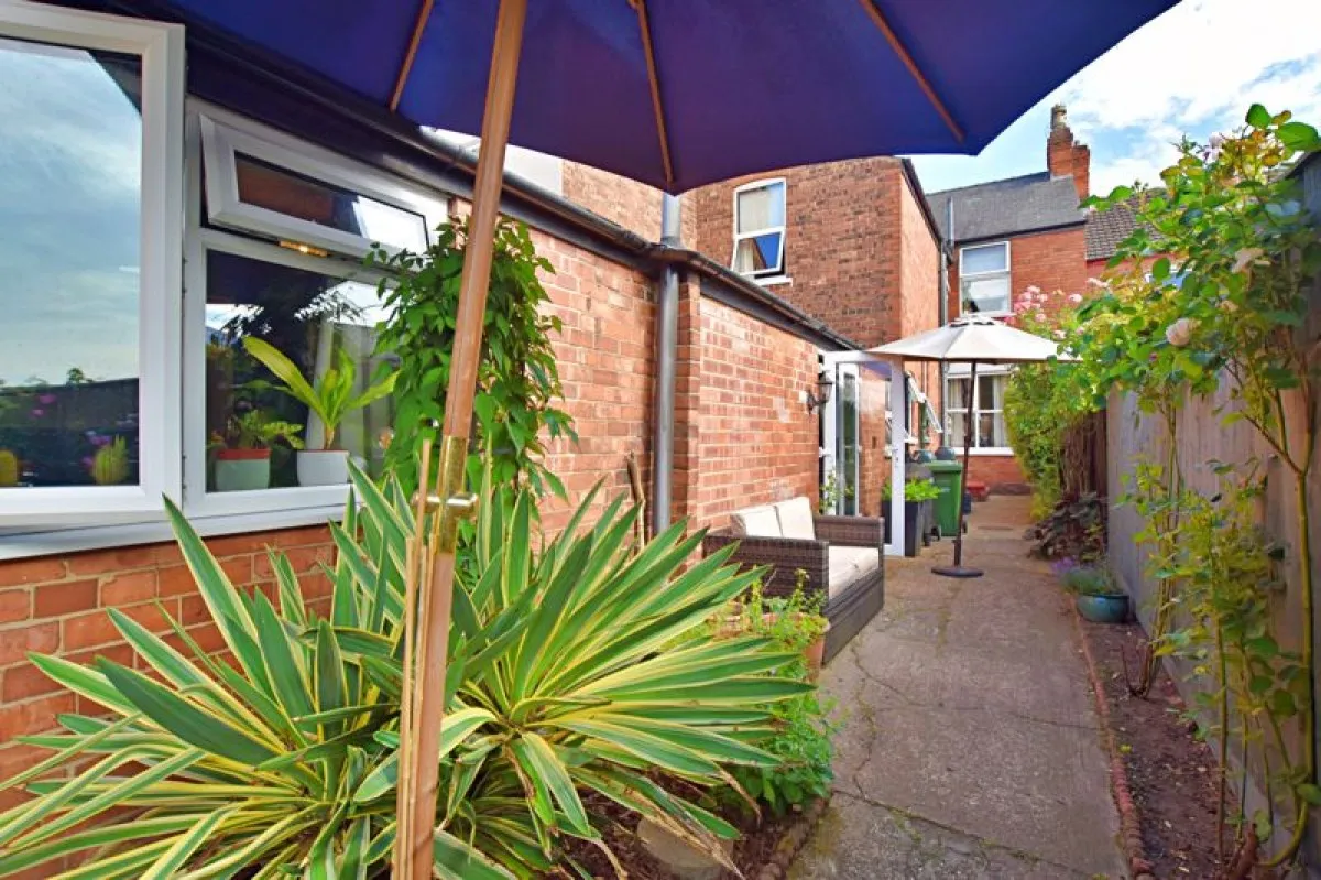 Queens Crescent, Lincoln, photo 23