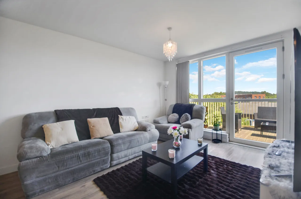 Flat 405, Perkins House, 36 Tudway Road, London, photo 3