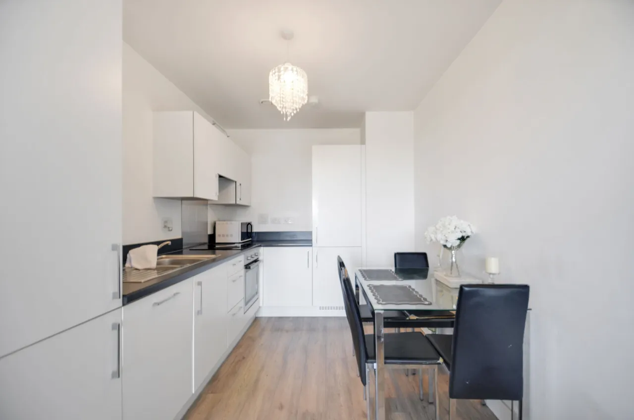 Flat 405, Perkins House, 36 Tudway Road, London, photo 5