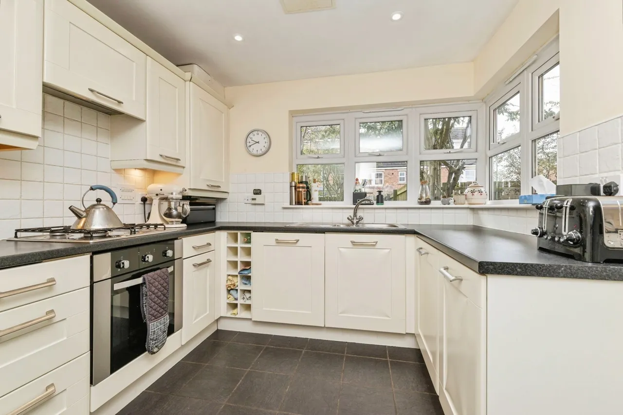 Herons Court, Durham, DH1, photo 5