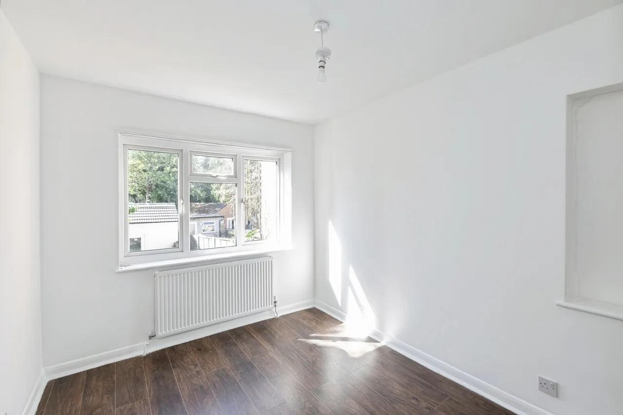 Redbridge Lane East, ILFORD, Essex, IG4, photo 13