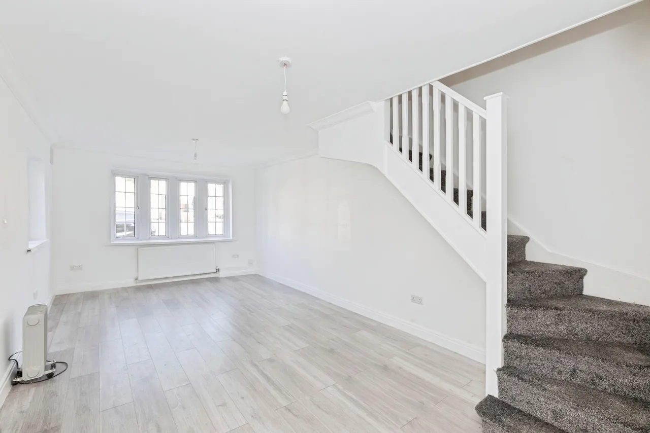 Redbridge Lane East, ILFORD, Essex, IG4, photo 3