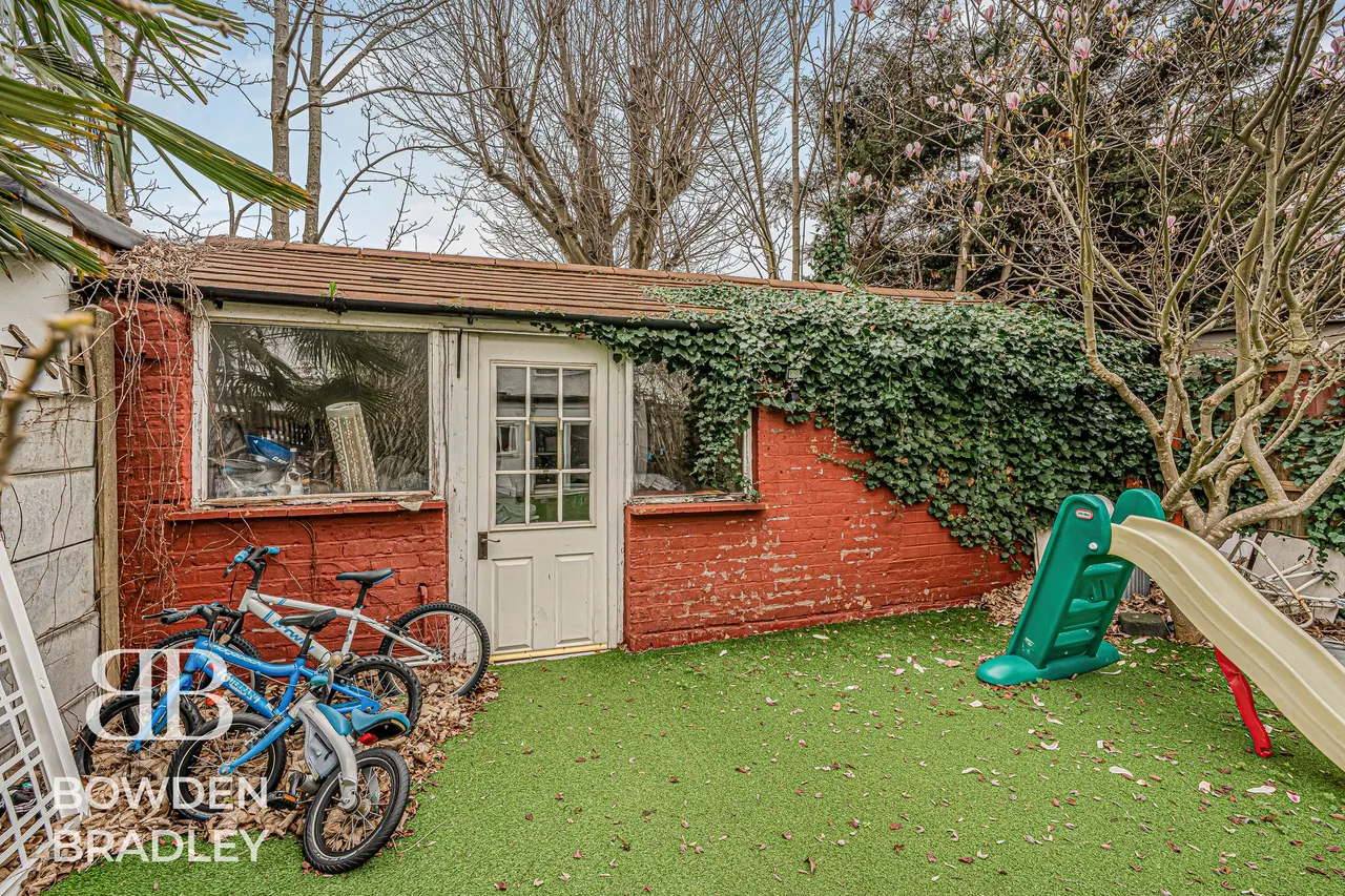 Studley Drive, Redbridge, IG4, photo 17
