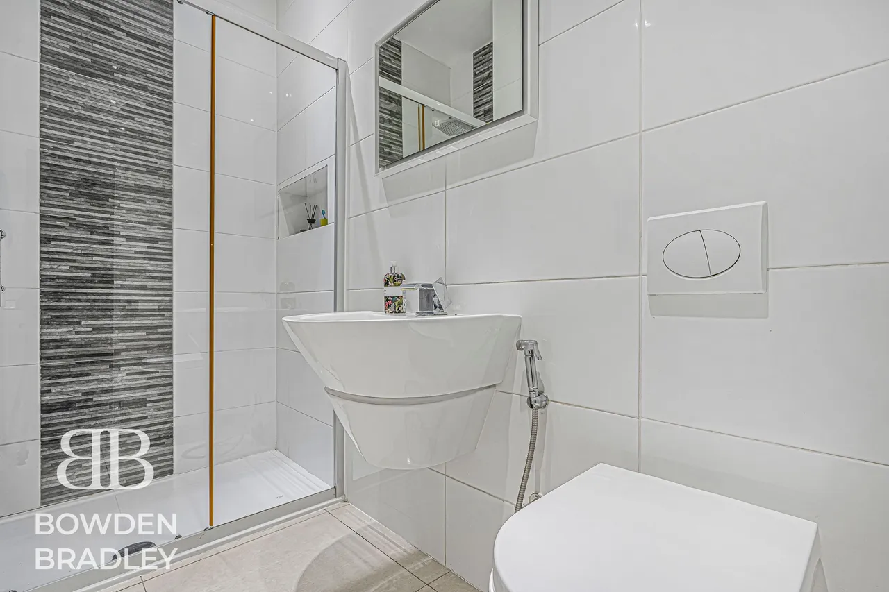 Studley Drive, Redbridge, IG4, photo 8