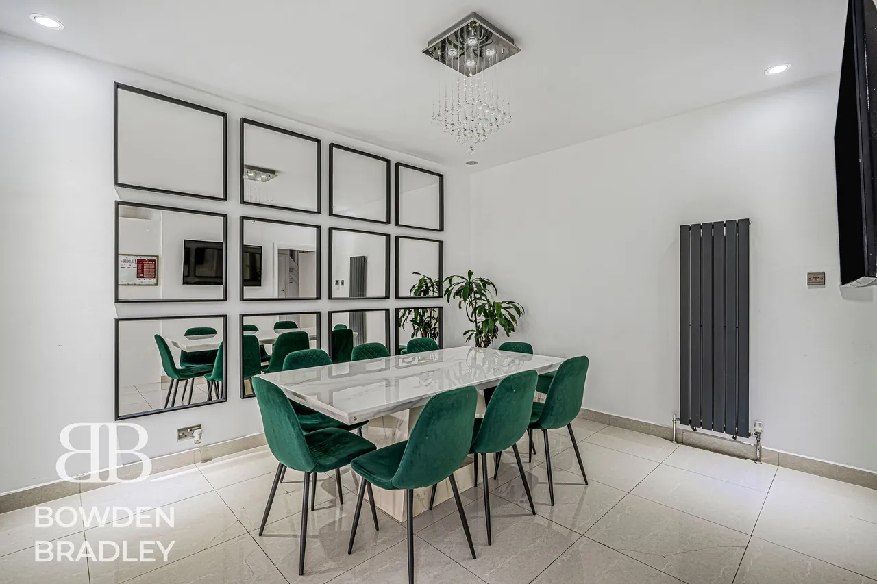 Studley Drive, Redbridge, IG4, photo 3