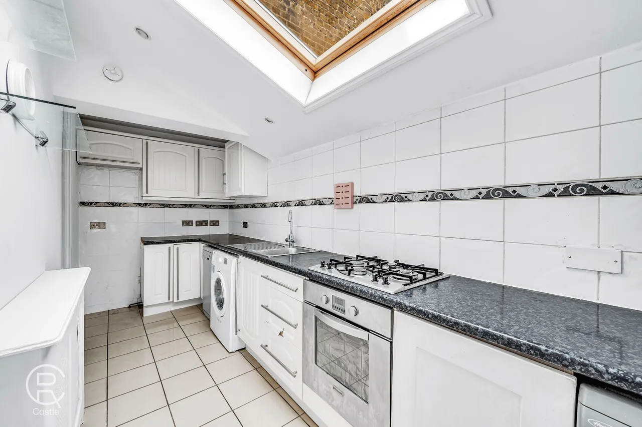 Maudsville Cottages, Hanwell, Ealing, W7 3TE, photo 8