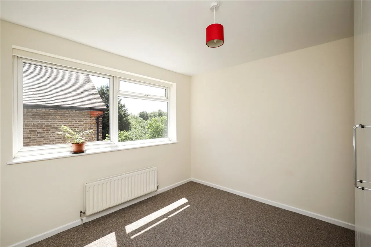 Tring Avenue, London, W5, photo 9