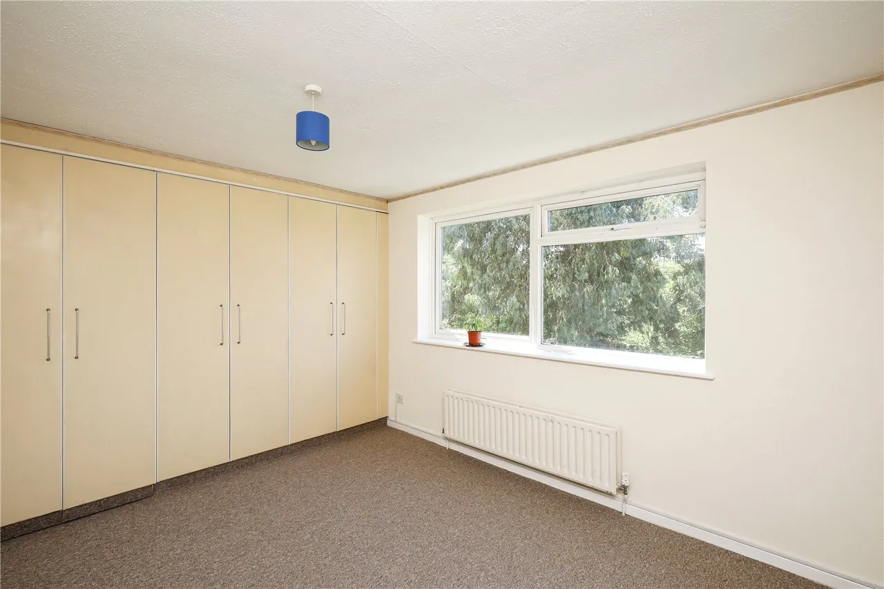 2 bed flat for sale — Tring Avenue, London, W5