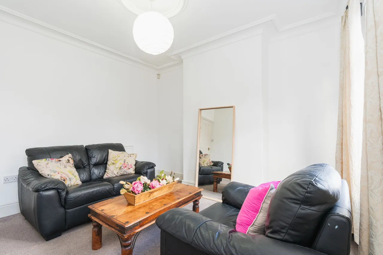 Woodseats Road, Sheffield, S8, photo 6