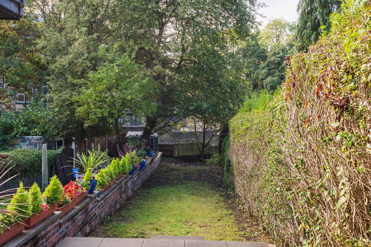 Woodseats Road, Sheffield, S8, photo 27