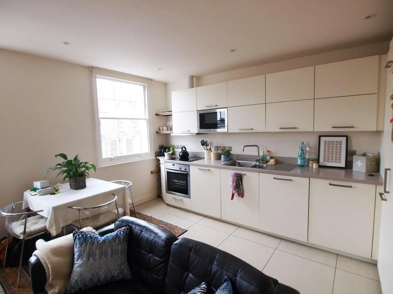 1 bed flat to rent, Amwell Street, London, EC1R