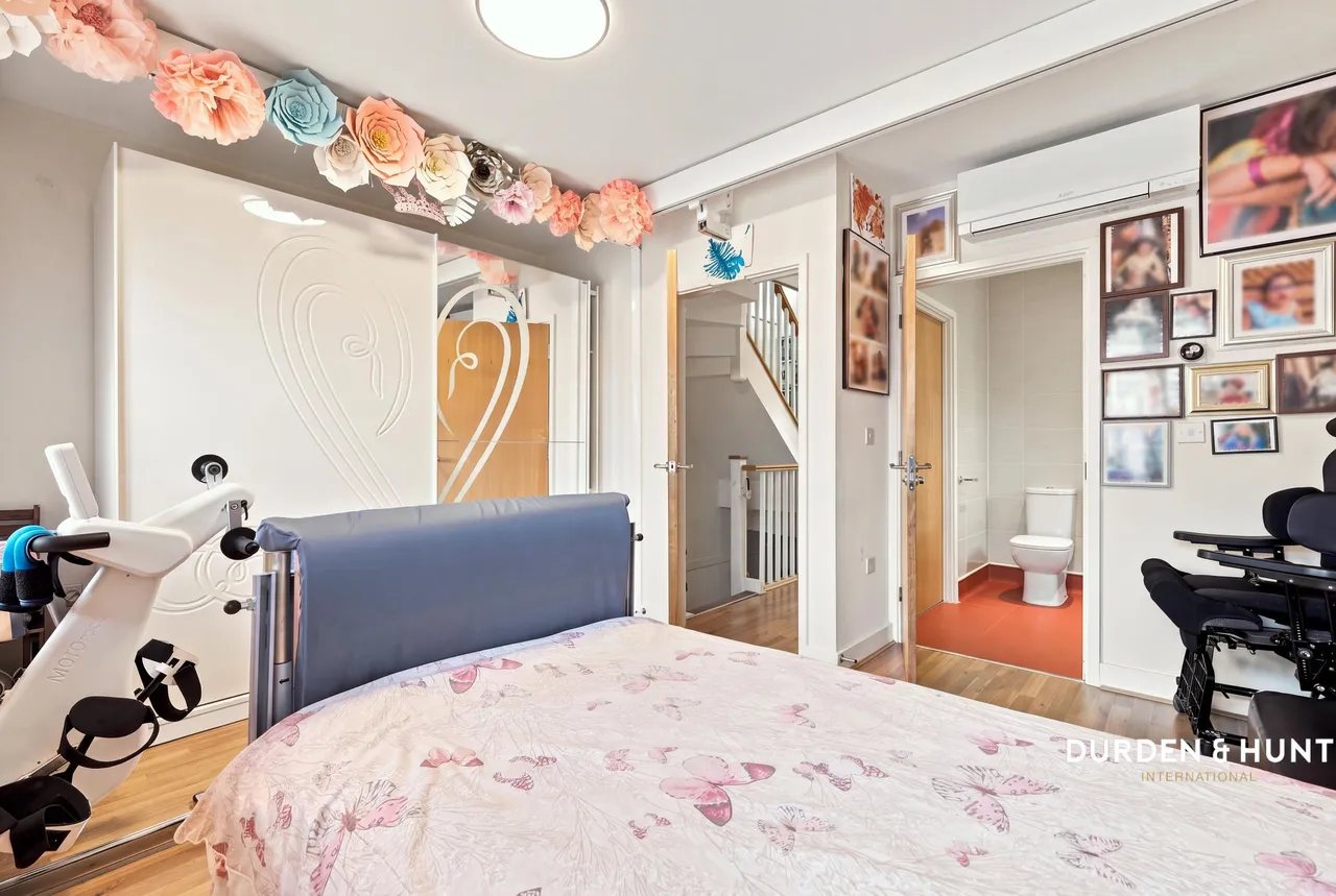 Reservoir Way, Hainault, IG6, photo 10