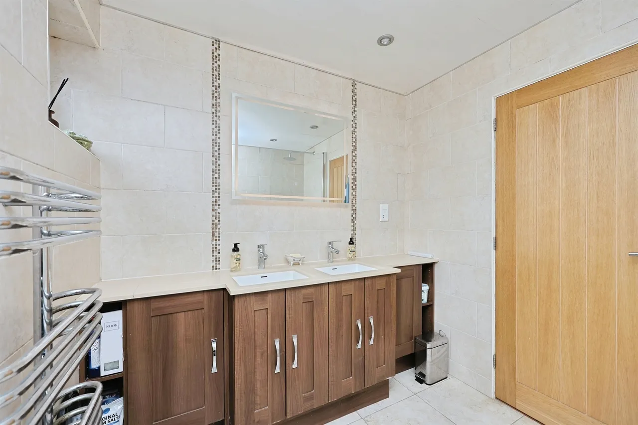 Town Lane, Garvestone, NORWICH, photo 9