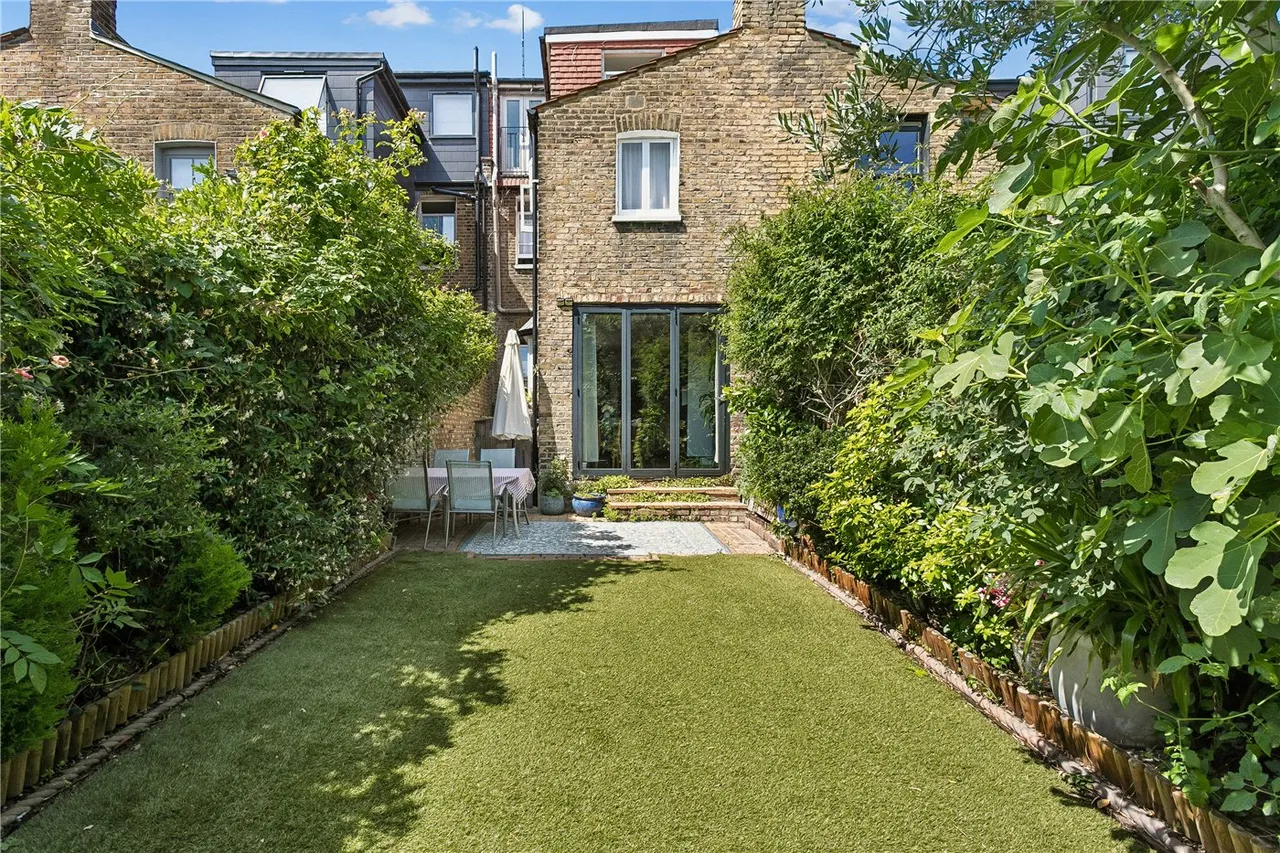 Roding Road, London, E5, photo 3