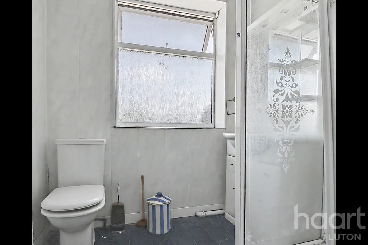 Old Bedford Road, Luton, LU2, photo 9