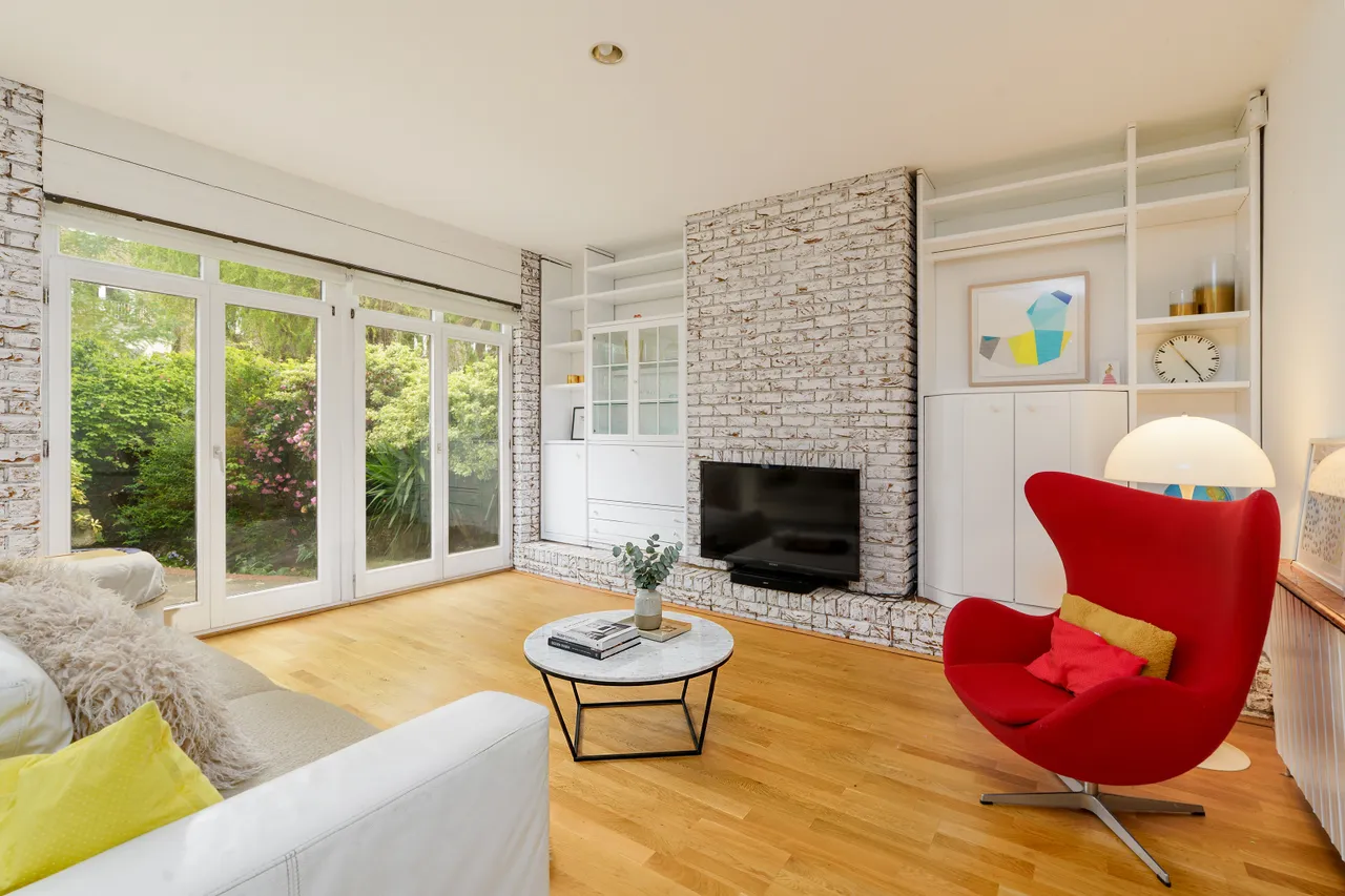 Belsize Lane, Belsize Park, London, NW3 5AU, photo 3