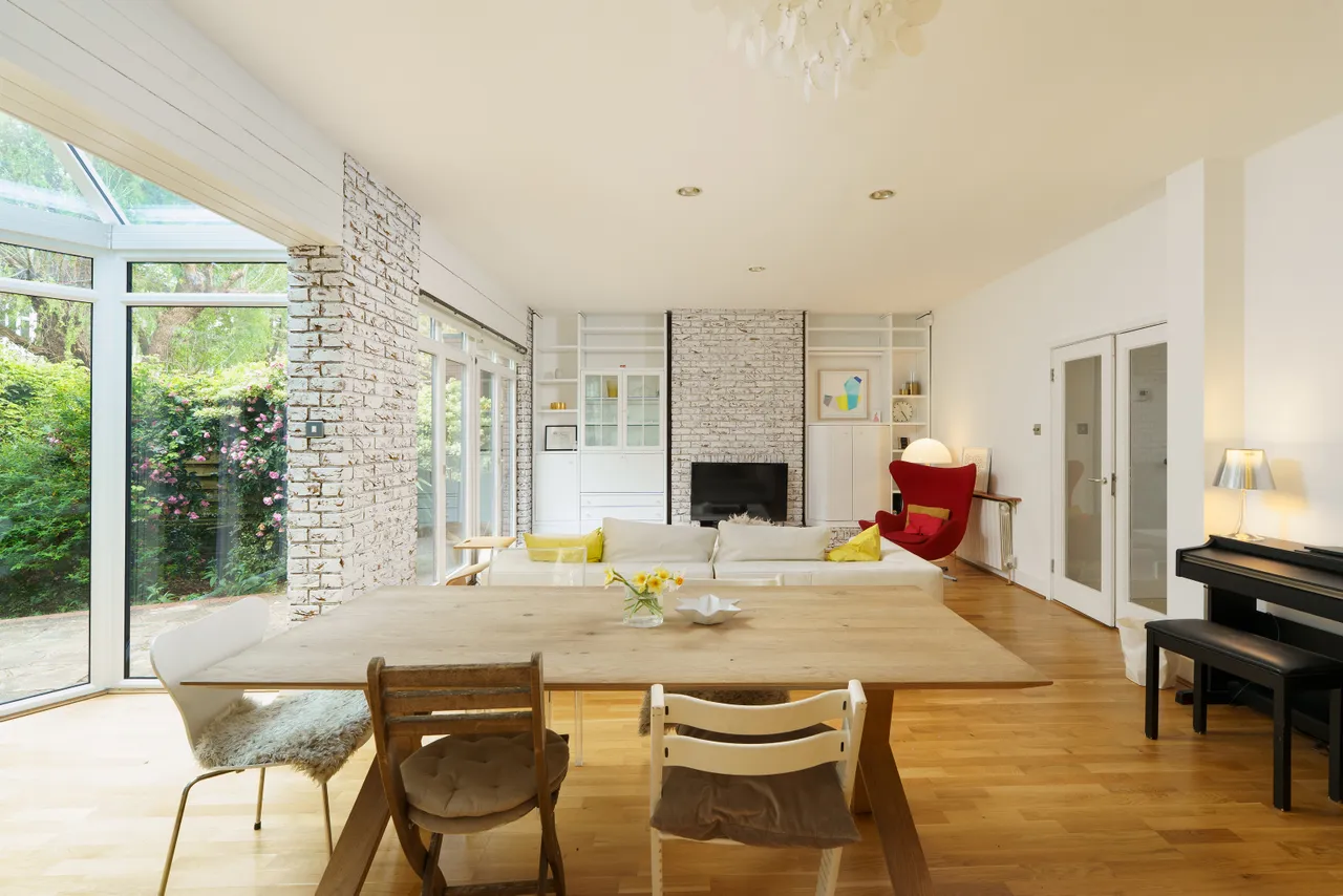 Belsize Lane, Belsize Park, London, NW3 5AU, photo 5