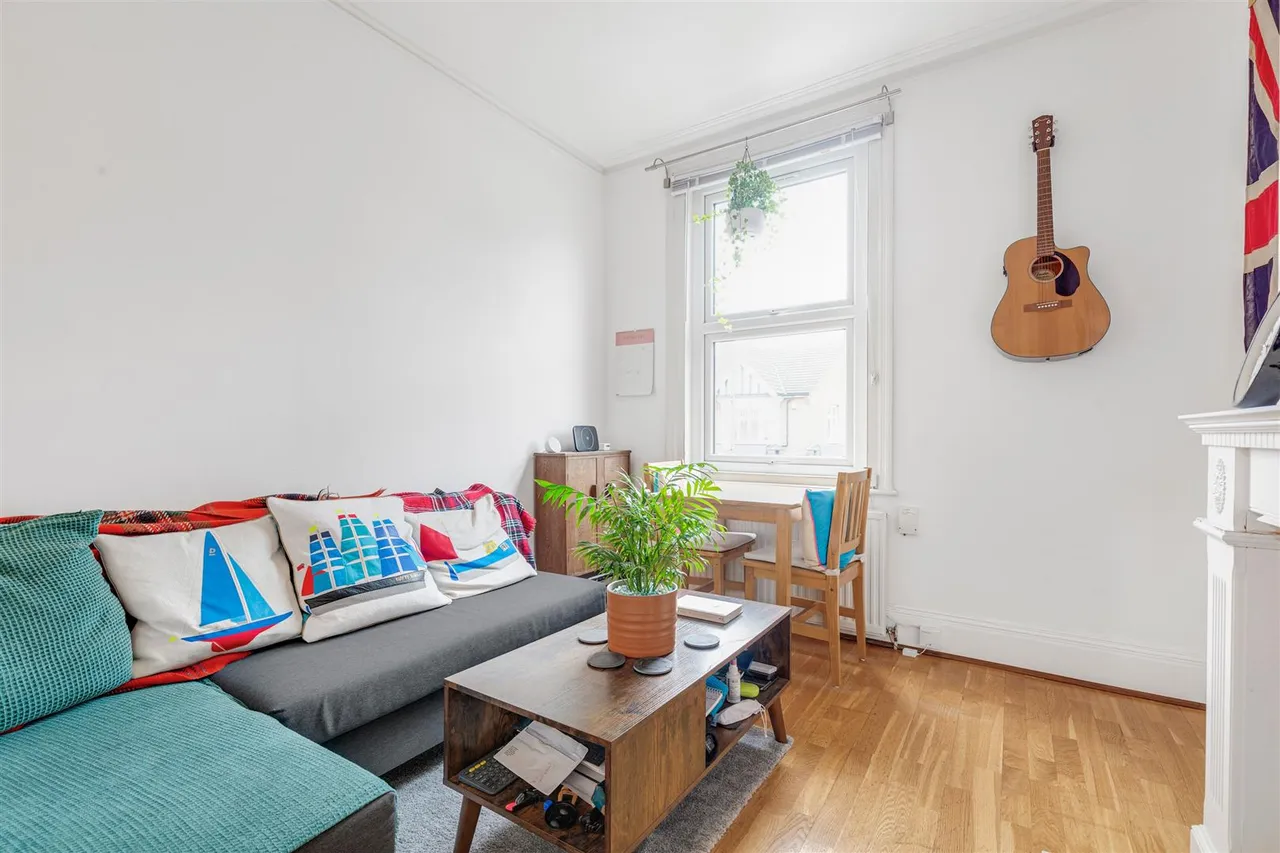 Upper Richmond Road West, East Sheen, SW14, photo 2