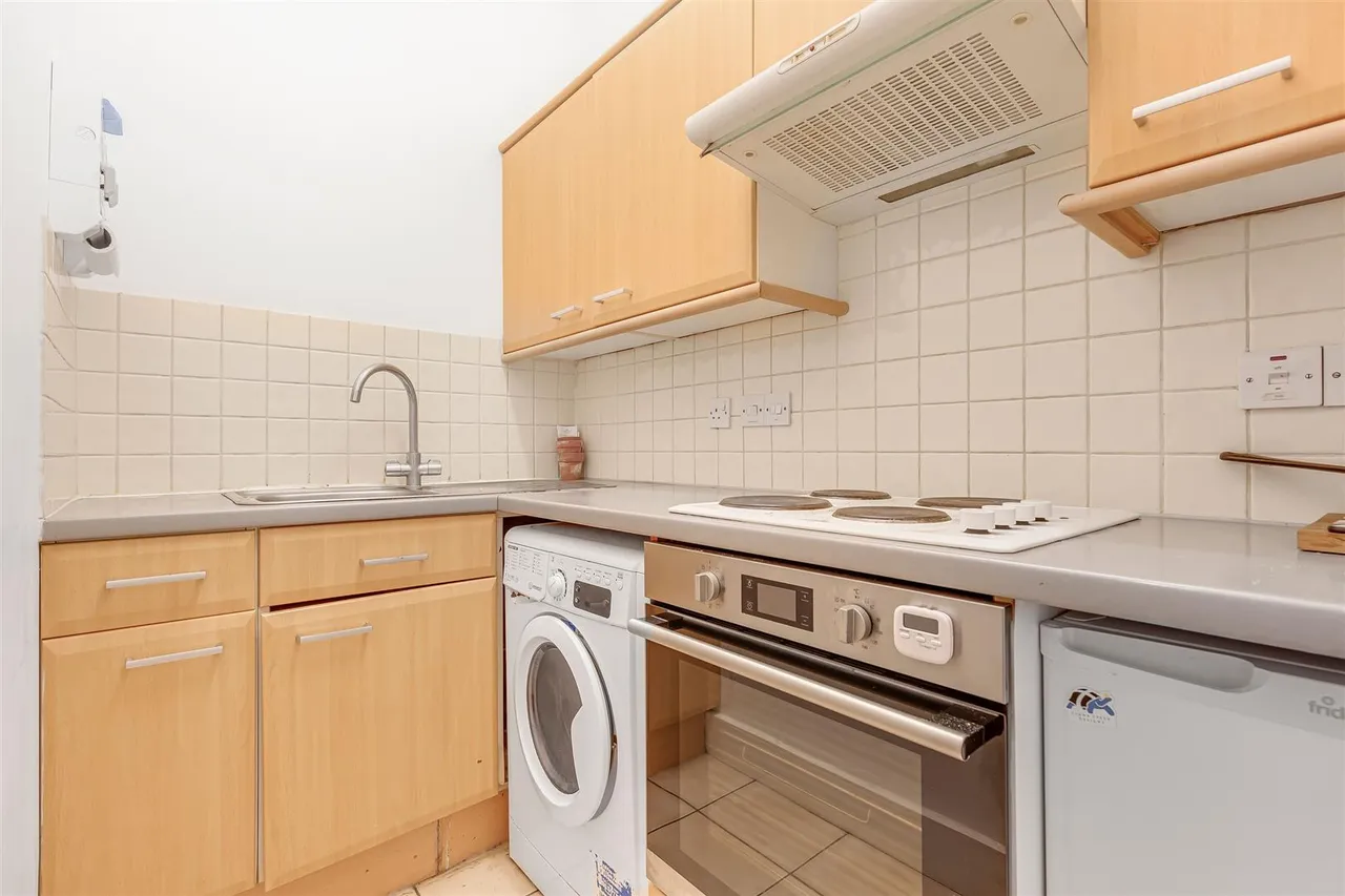 Upper Richmond Road West, East Sheen, SW14, photo 4