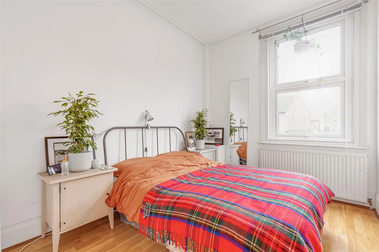 2 bed flat to rent, Upper Richmond Road West, East Sheen, SW14
