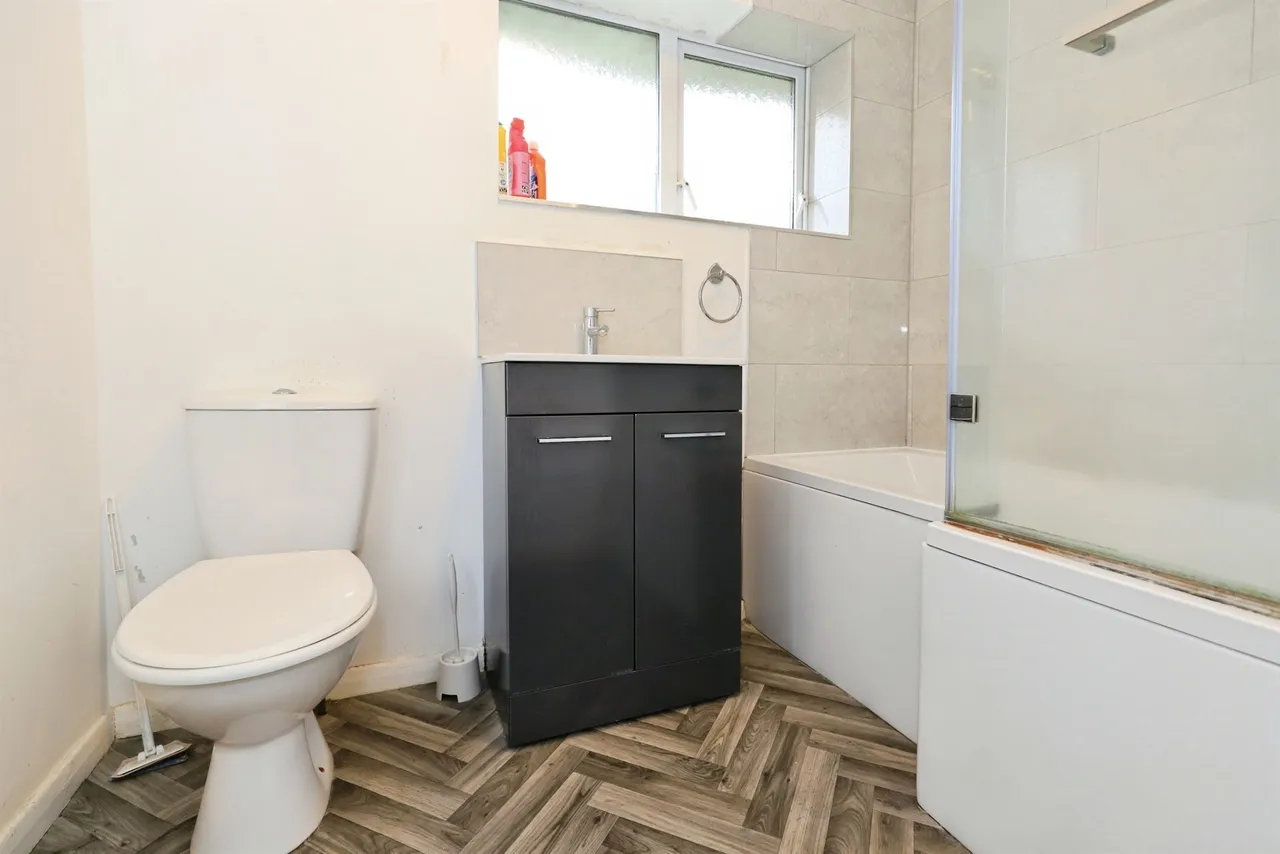 Pace Crescent, Bilston, WV14, photo 13