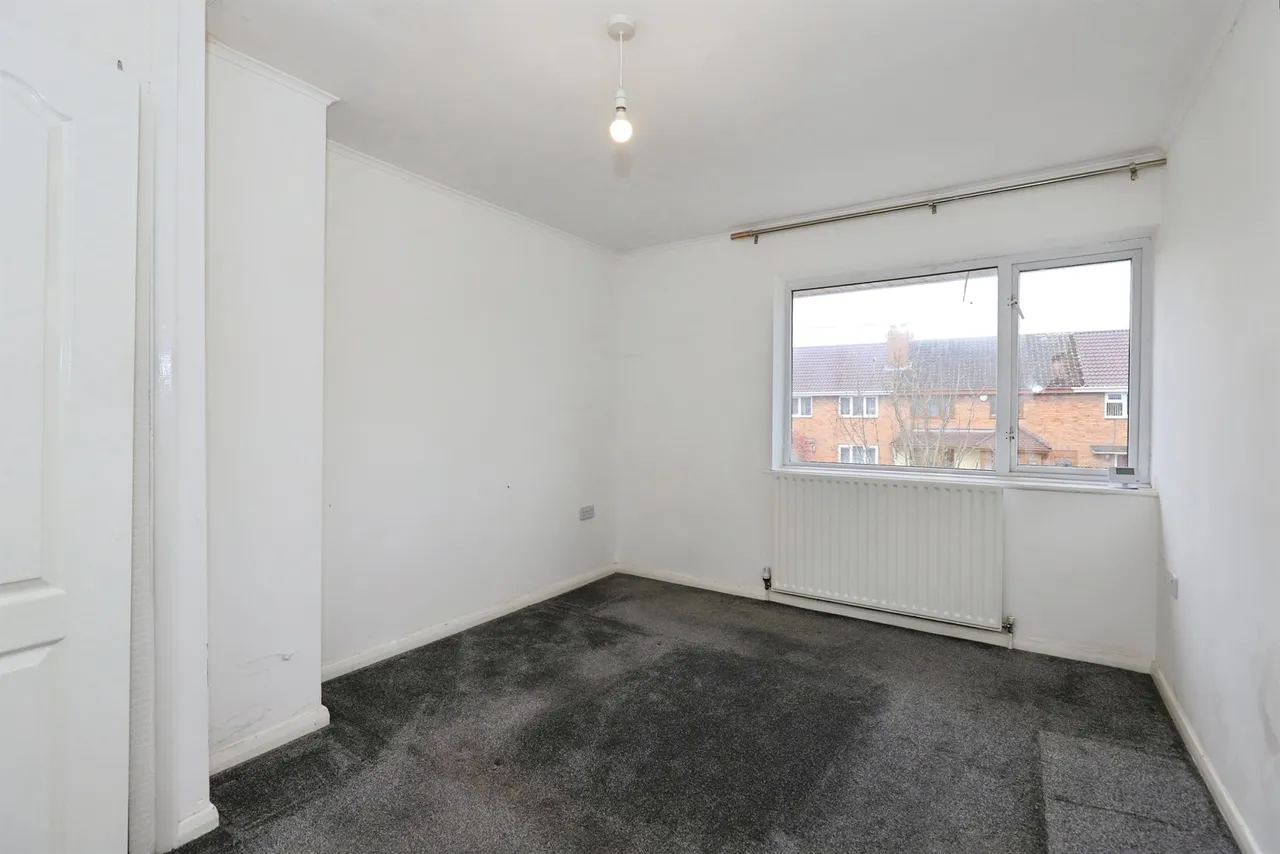 Pace Crescent, Bilston, WV14, photo 8