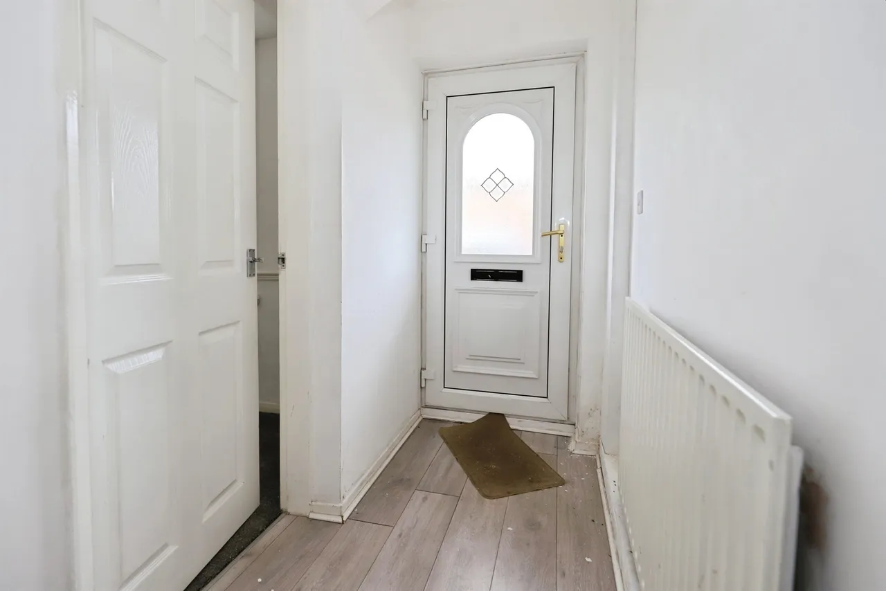 Pace Crescent, Bilston, WV14, photo 2