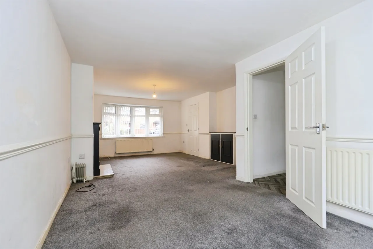 Pace Crescent, Bilston, WV14, photo 5
