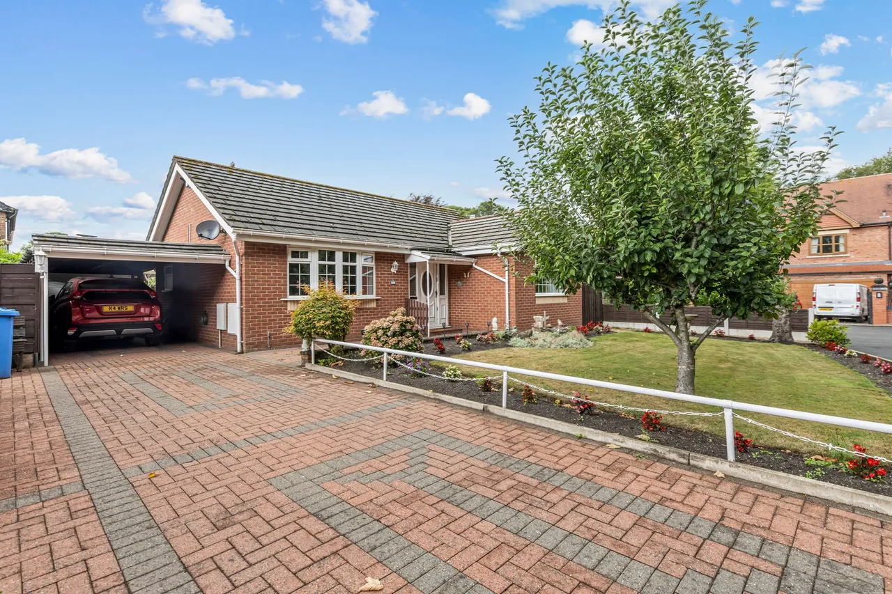 Springburn Gardens, Woolston, Warrington, Warrington, WA1 4PR, photo 2