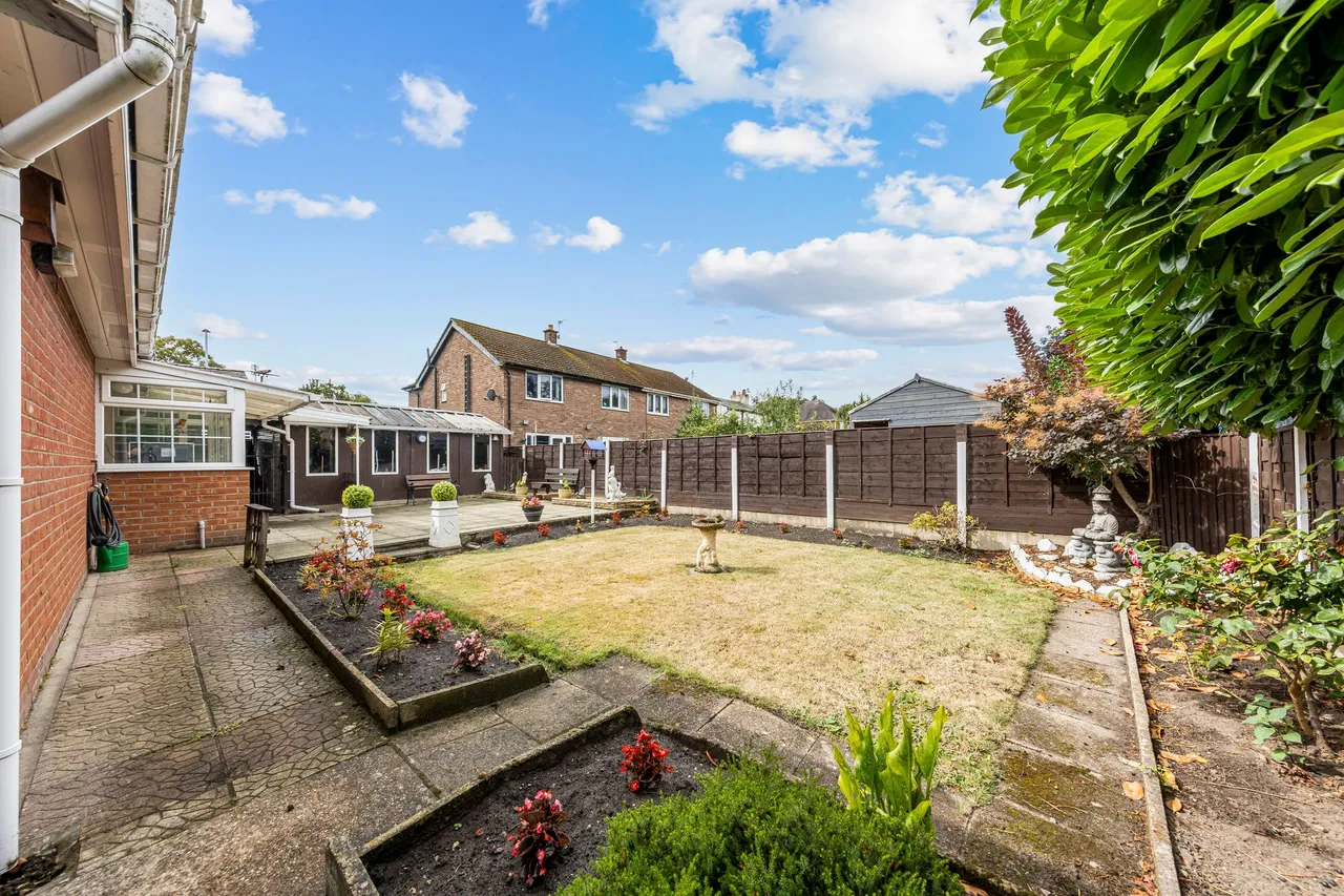 Springburn Gardens, Woolston, Warrington, Warrington, WA1 4PR, photo 4