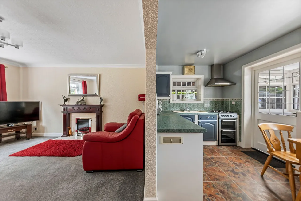 Springburn Gardens, Woolston, Warrington, Warrington, WA1 4PR, photo 12